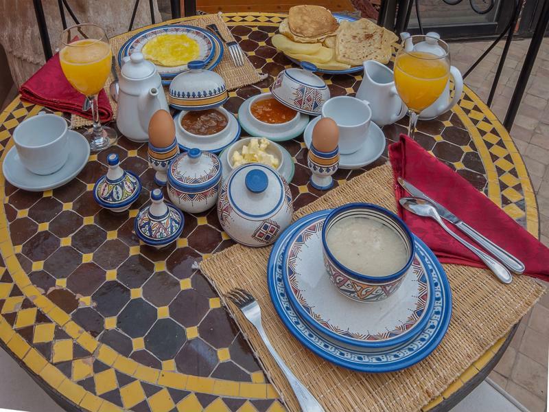 Riad Lakouas Marrakesh Bagian luar foto